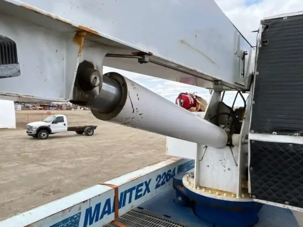Manitex 28102S 28 ton Straight Boom