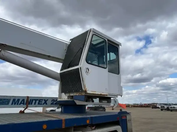 Manitex 28102S 28 ton Straight Boom