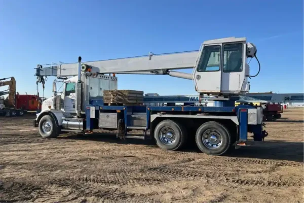 Manitex 28102S 28 ton Straight Boom